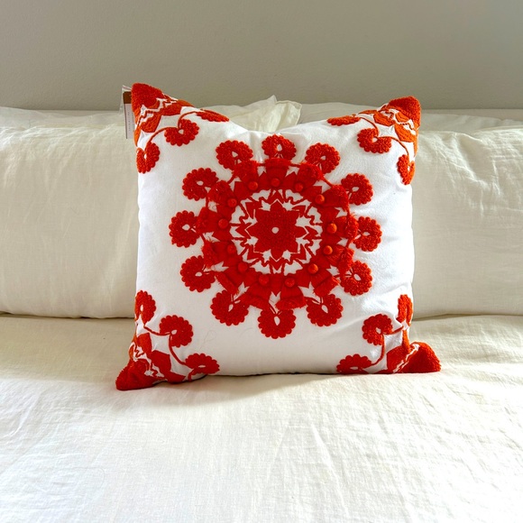 Pottery Barn Accents Pottery Barn Pillow Cover And Down Feather